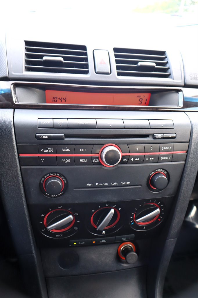 Used 2007 MAZDA MAZDA3 i Touring FWD image 22