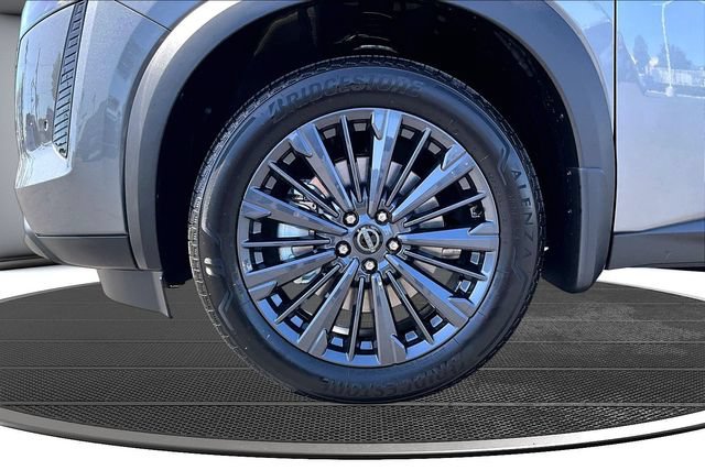 New 2026 Nissan Pathfinder SL FWD image 12