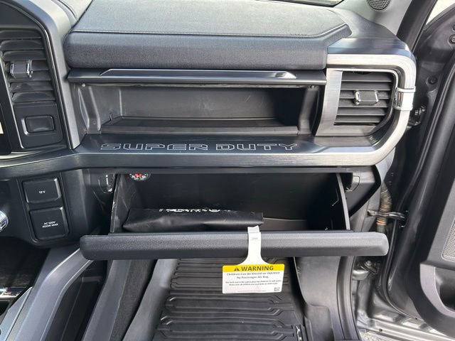 Used 2024 Ford F350 Lariat image 38