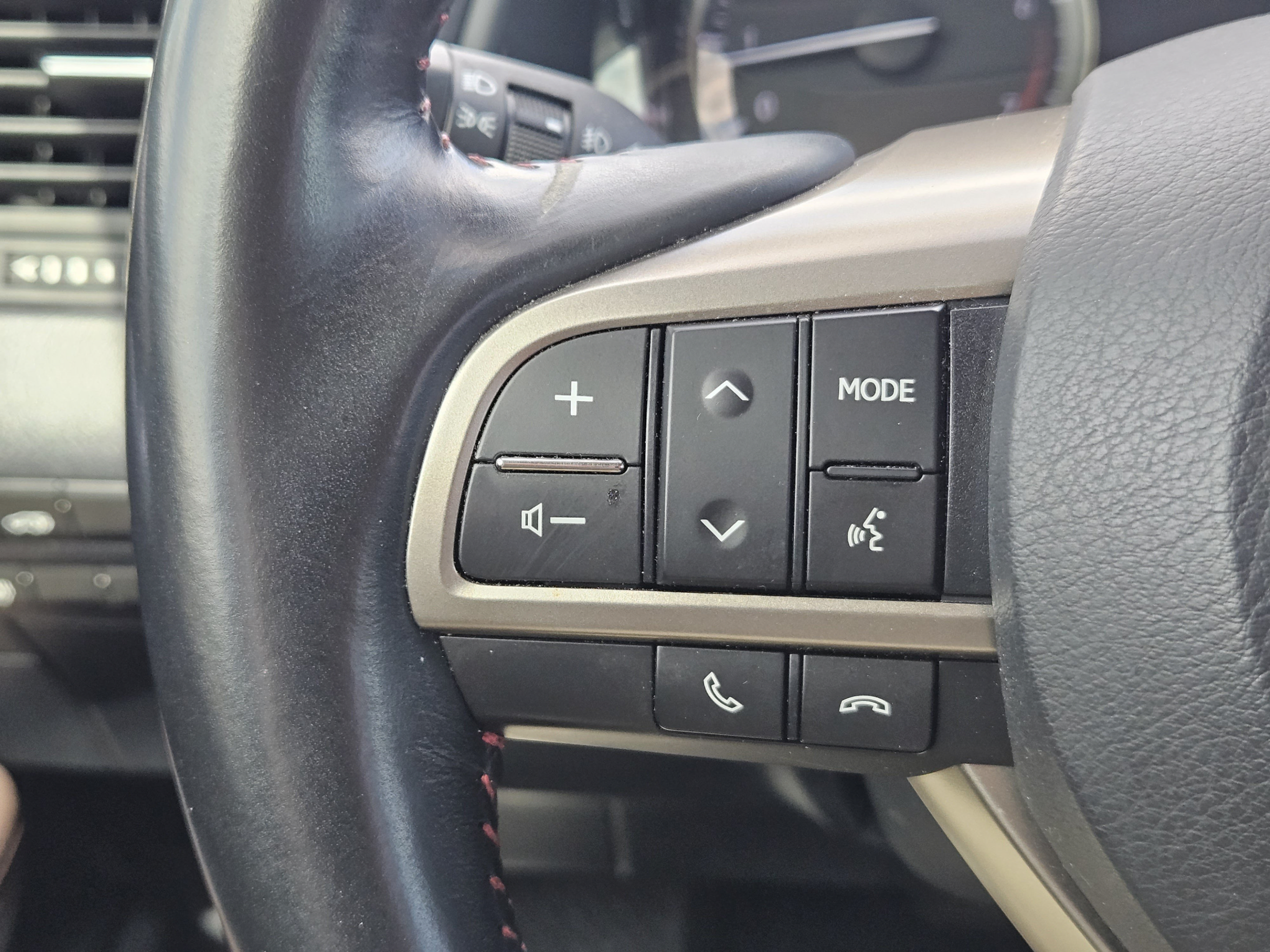 Used 2018 Lexus RX 350L FWD image 27
