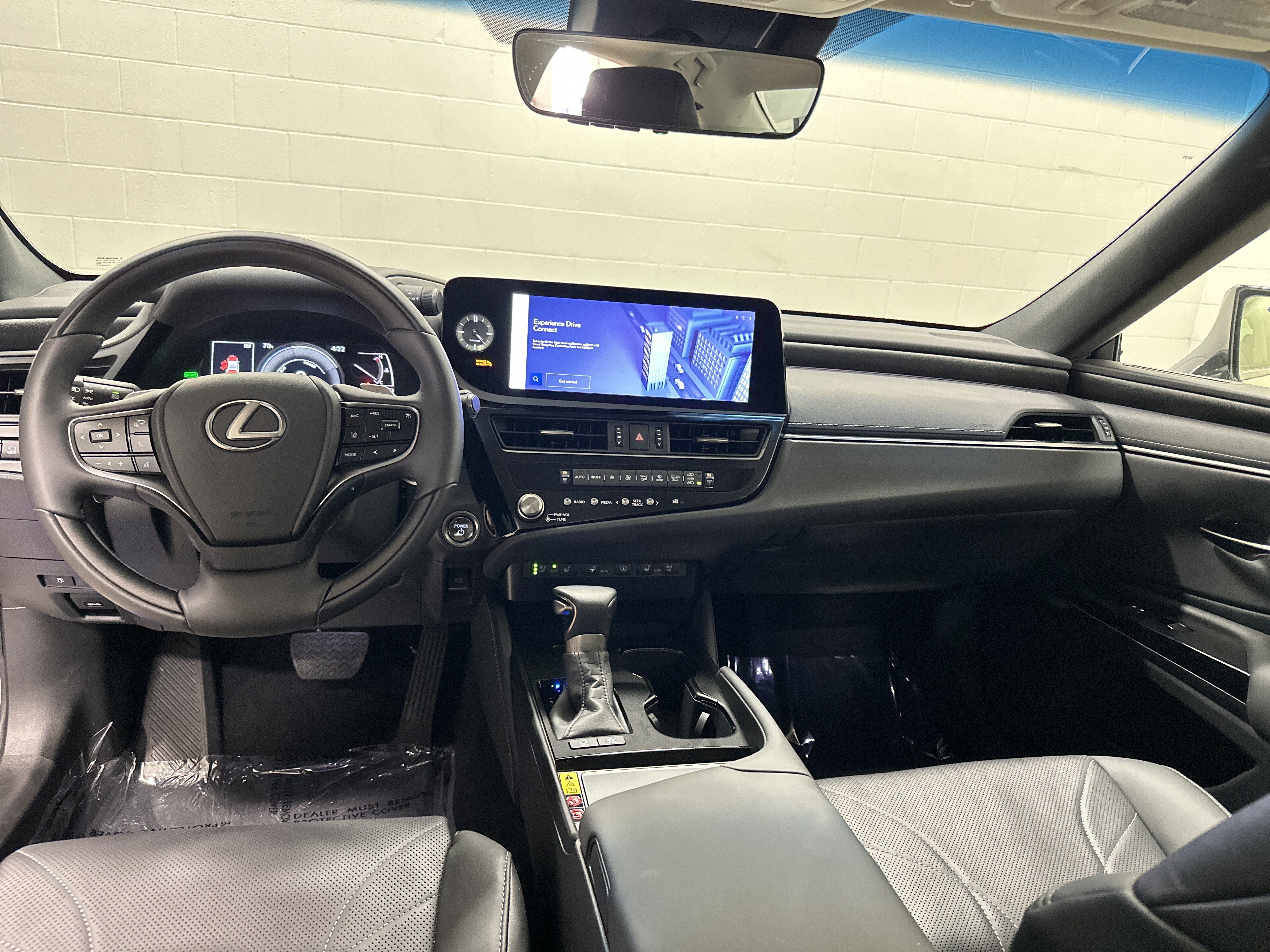Certified 2025 Lexus ES 300h w/ Technology Package FWD image 29