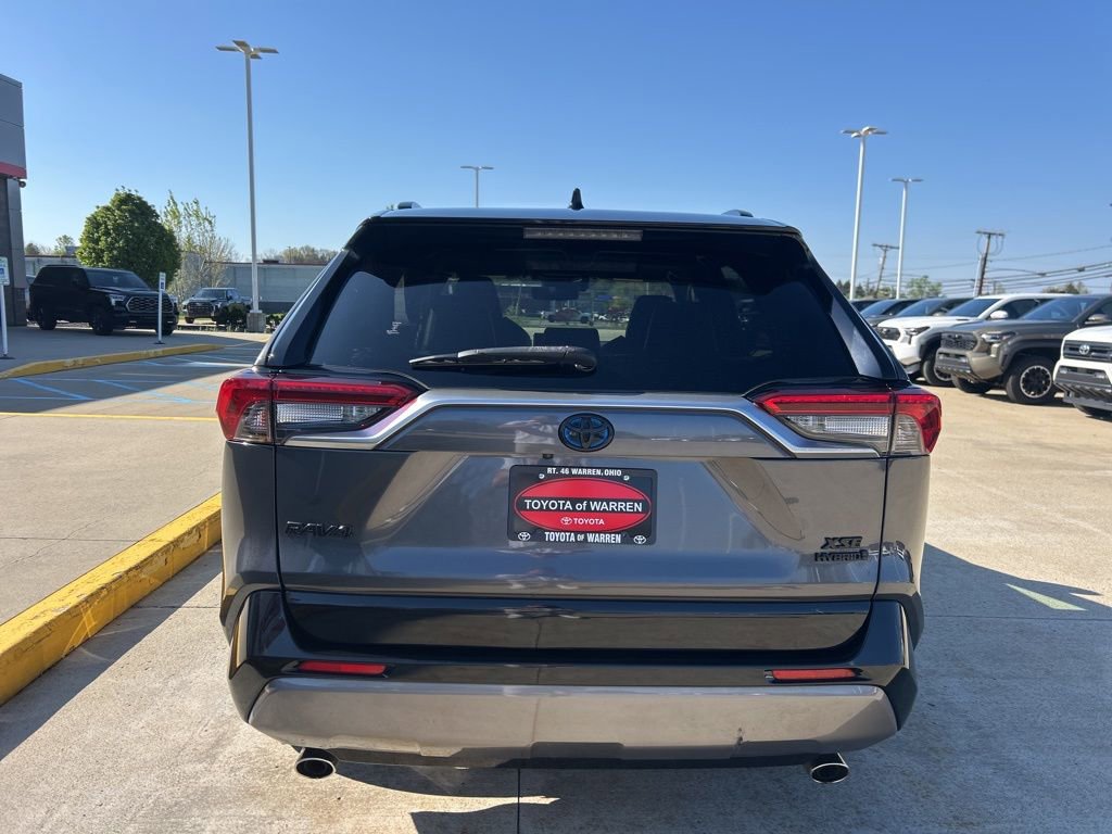 Used 2020 Toyota RAV4 XSE w/ XSE Grade Weather Package AWD/4WD image 7