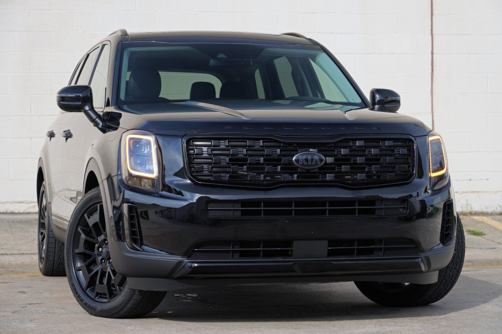 Used 2021 Kia Telluride EX w/ EX Premium Package AWD/4WD image 2