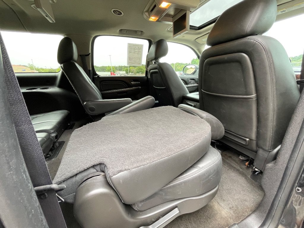 Used 2012 GMC Yukon XL Denali RWD image 31