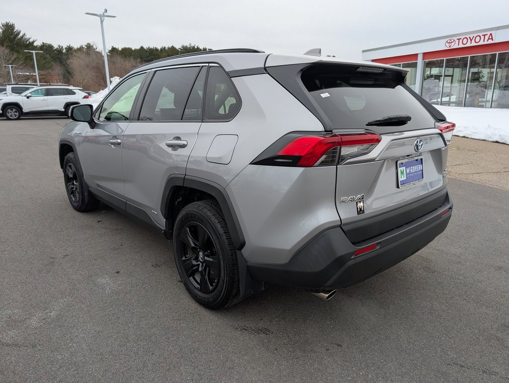 Used 2019 Toyota RAV4 XLE w/ Convenience Package image 3
