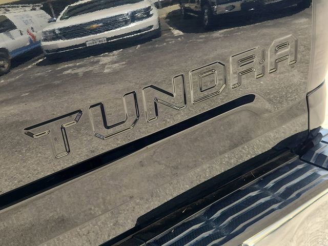 Used 2014 Toyota Tundra SR5 w/ SR5 Upgrade Package image 30