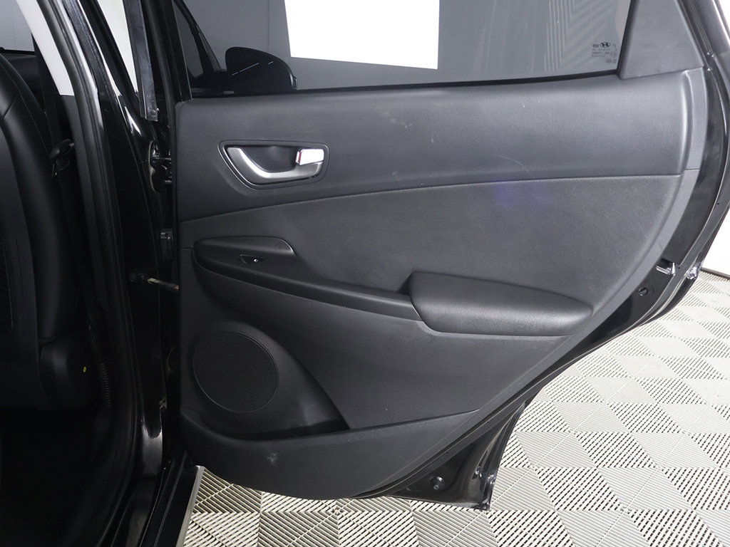 Used 2022 Hyundai Kona Limited w/ Cargo Package FWD image 27