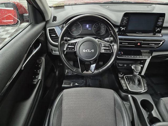 Certified 2023 Kia Seltos S image 11