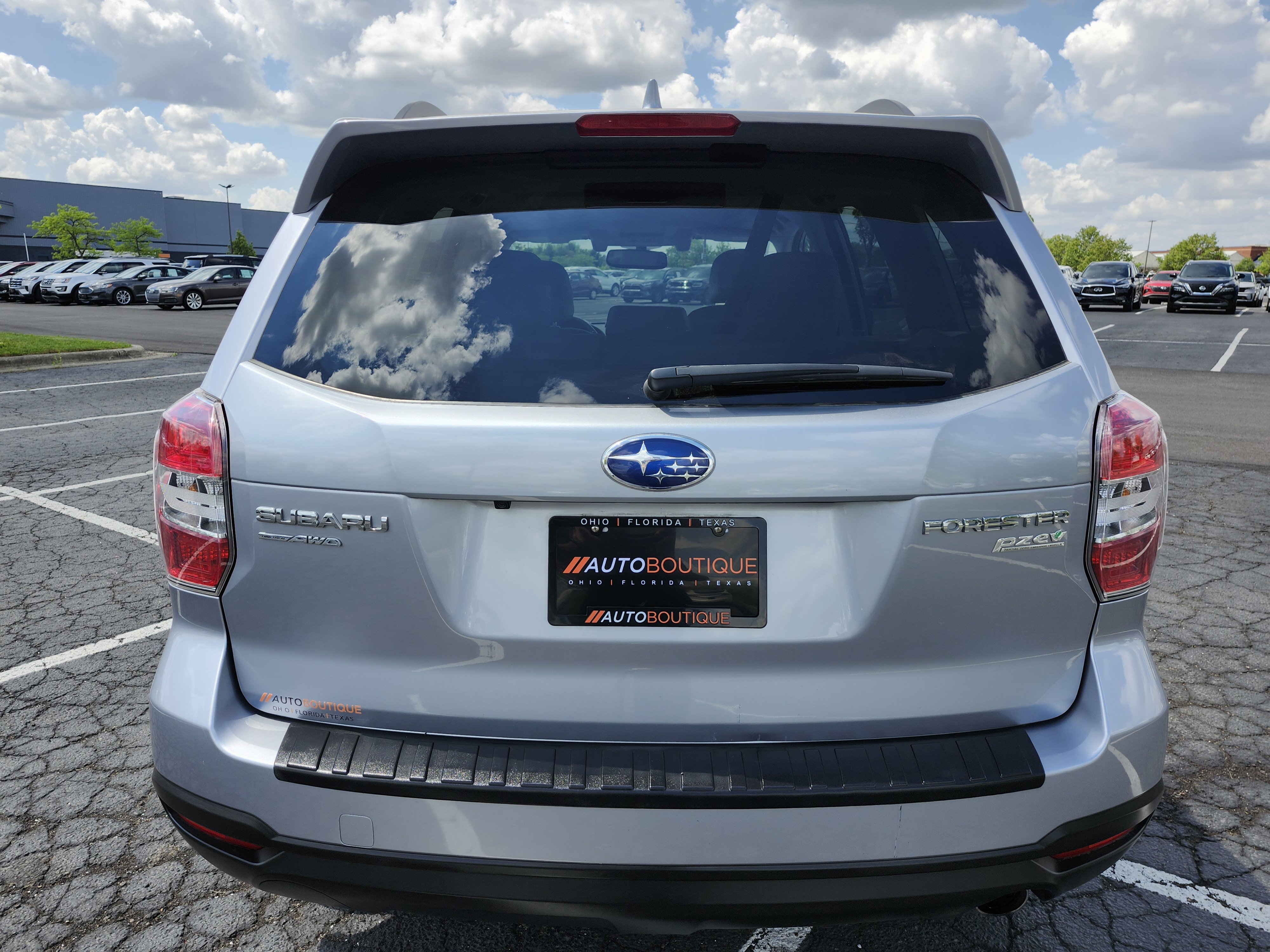 Used 2016 Subaru Forester 2.5i Touring w/ Eyesight & Navigation System AWD/4WD image 15