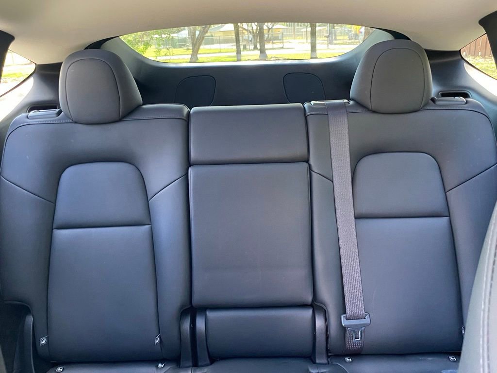 Used 2025 Tesla Model Y Long Range image 40