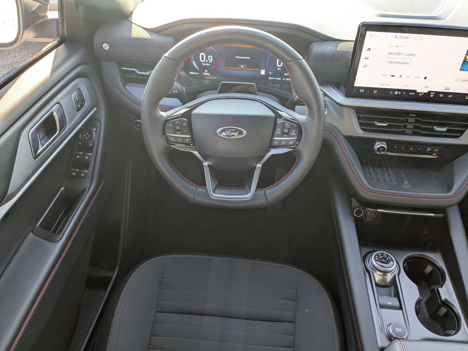 Used 2025 Ford Explorer ST-Line w/ Premium Package AWD/4WD image 17