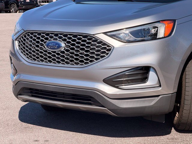 Used 2023 Ford Edge SEL AWD/4WD image 6