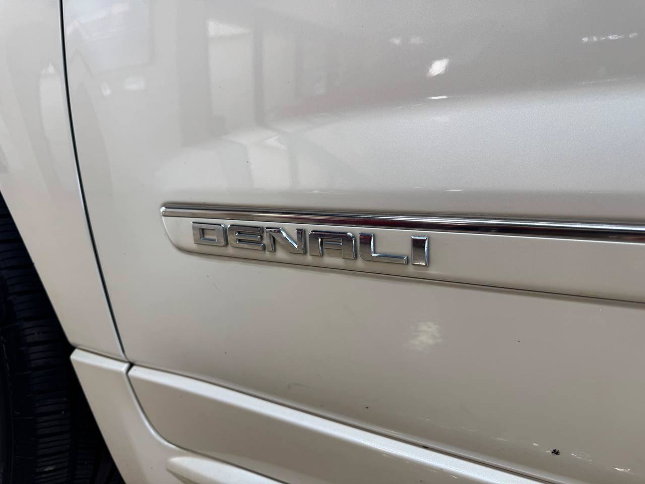 Used 2014 GMC Acadia Denali AWD/4WD image 48