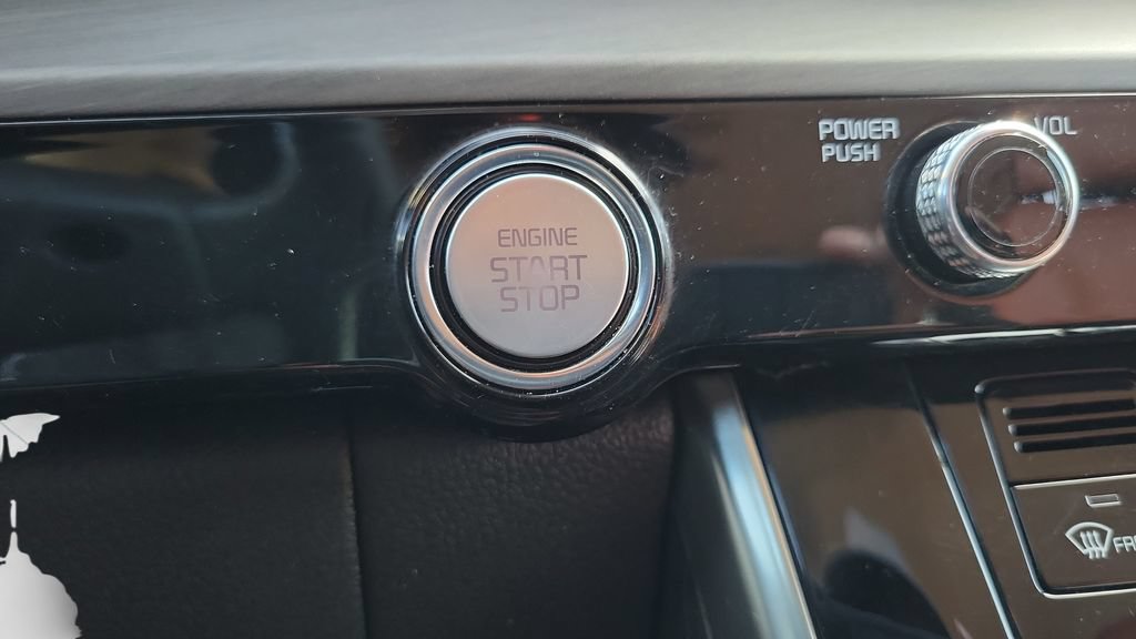 Used 2023 Kia Carnival SX FWD image 27
