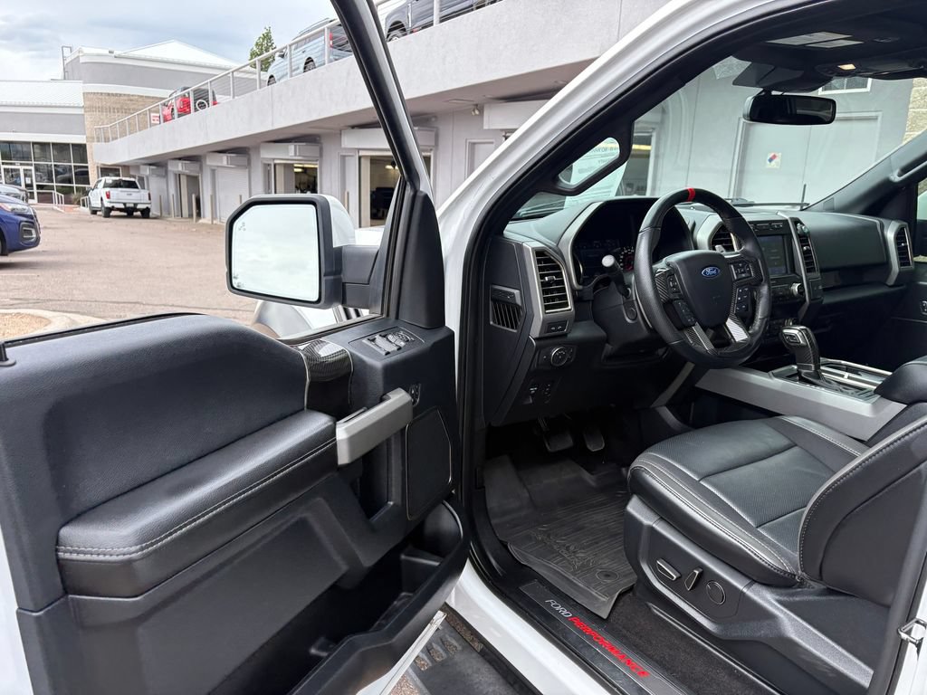 Used 2019 Ford F150 Raptor w/ Equipment Group 802A Luxury AWD/4WD image 17
