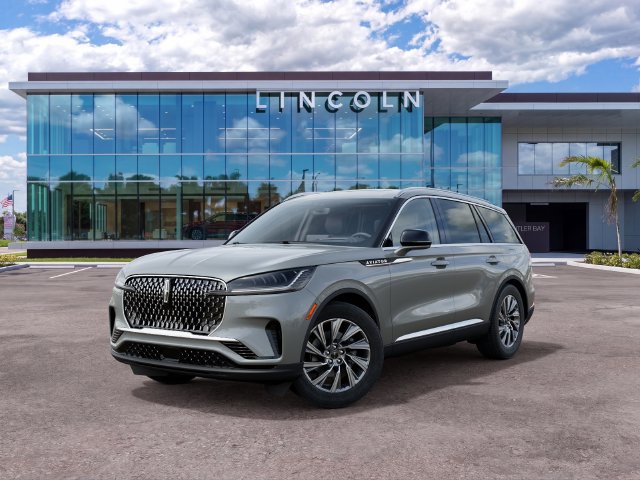 New 2027 Lincoln Aviator 2WD image 2