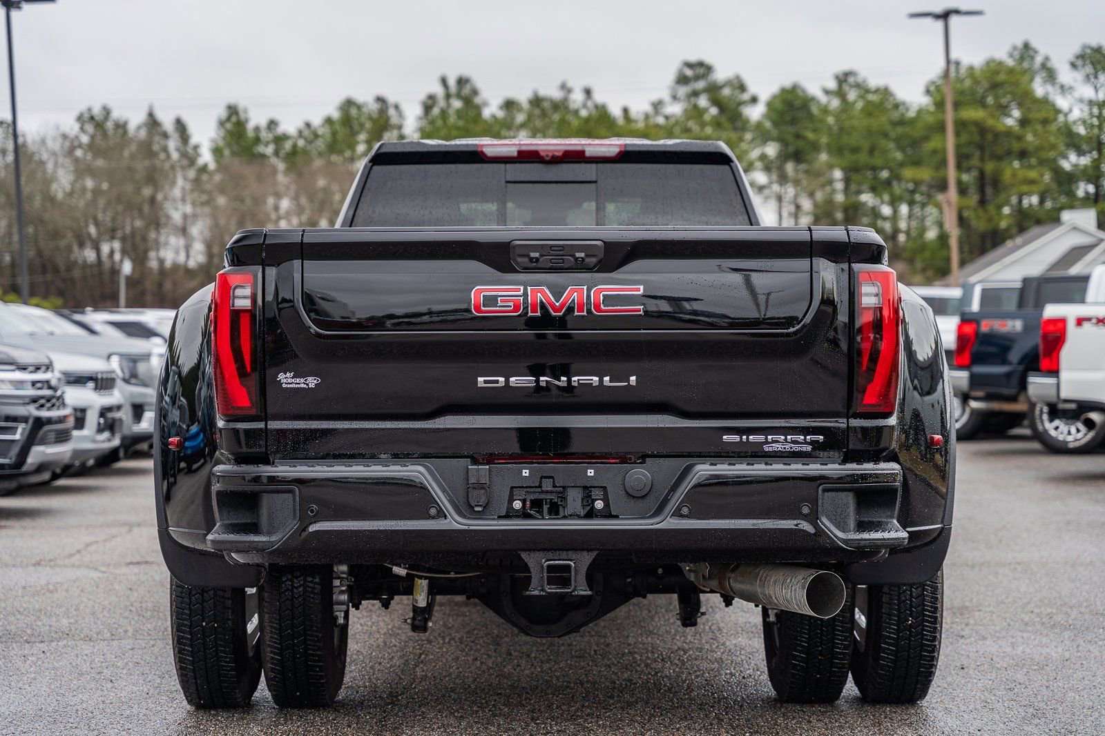 Used 2025 GMC Sierra 3500 Denali w/ Denali Reserve Package image 7