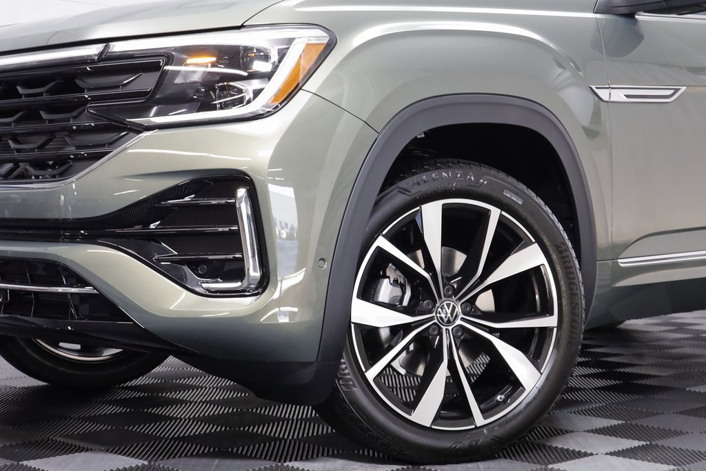 New 2026 Volkswagen Atlas Cross Sport SEL Premium R-Line image 3