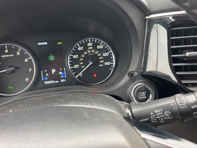 Used 2020 Mitsubishi Outlander SEL image 23