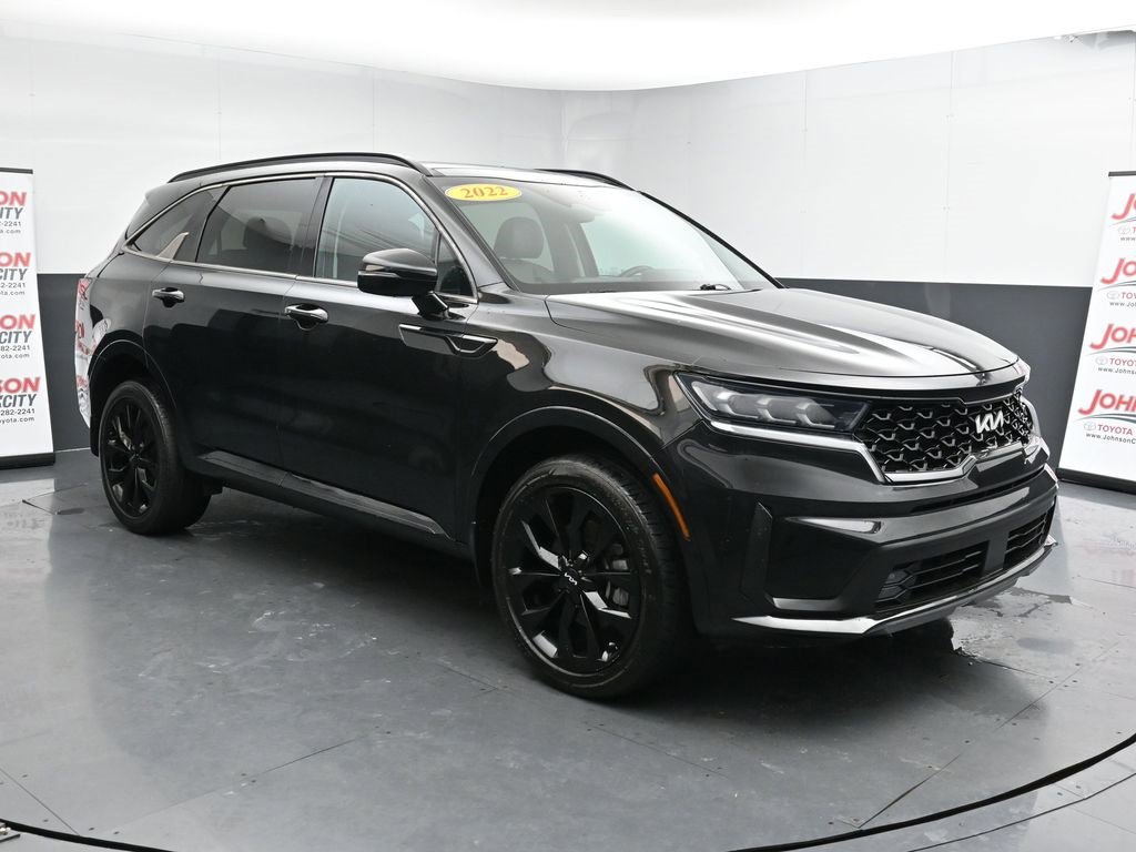 Used 2022 Kia Sorento SX image 2