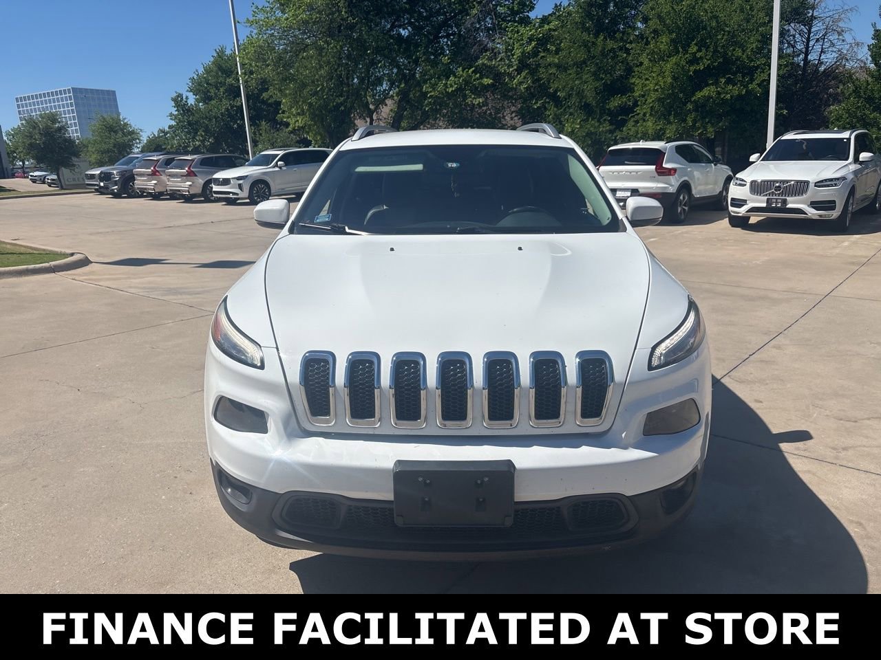 Used 2017 Jeep Cherokee Latitude w/ Safety/Convenience Group image 2
