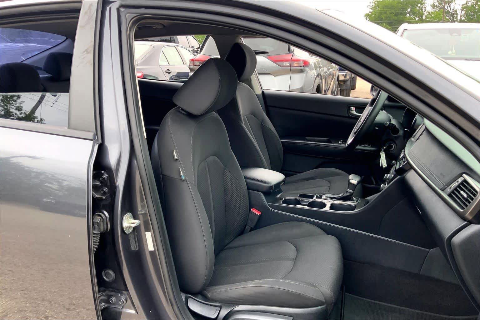 Used 2018 Kia Optima LX FWD image 9