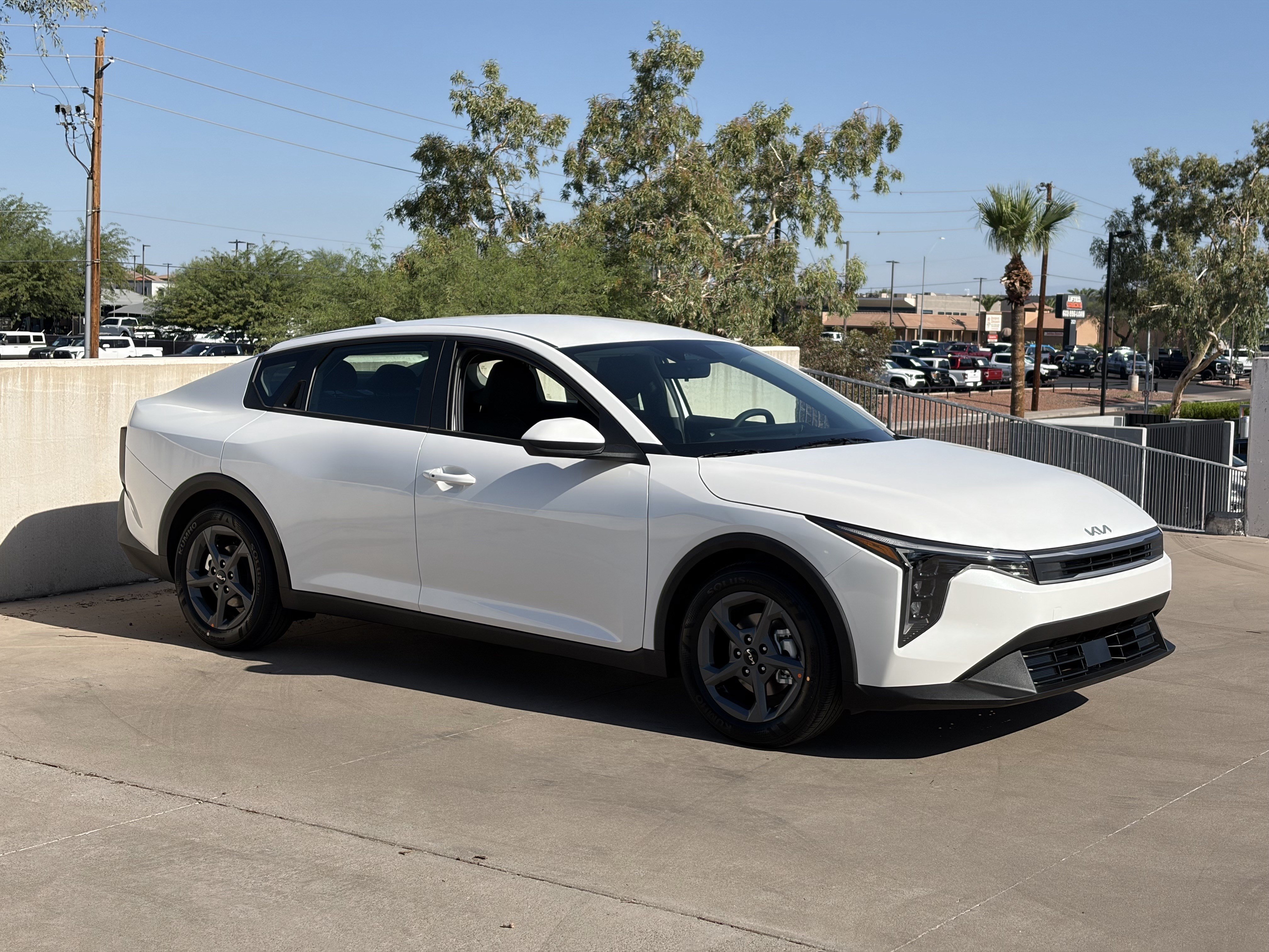 New 2026 Kia K4 FWD image 32