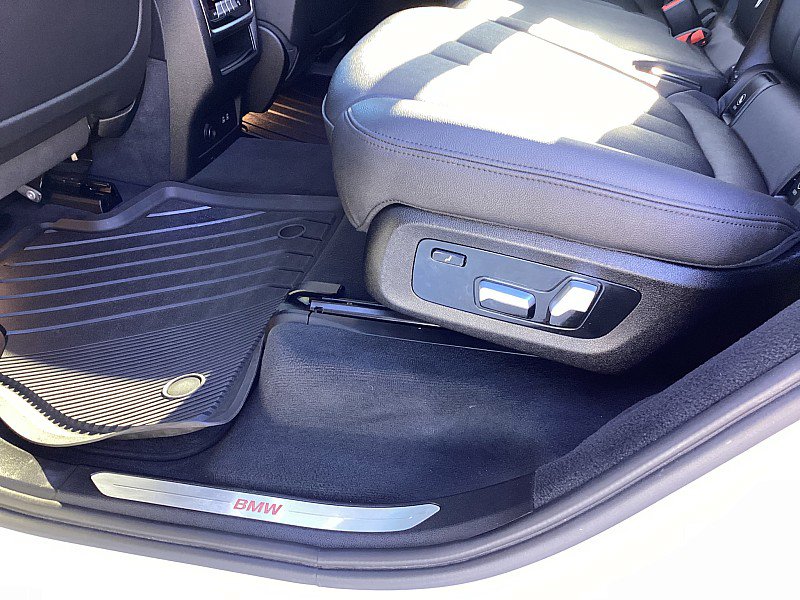 Used 2021 BMW X7 xDrive40i w/ Premium Package image 18