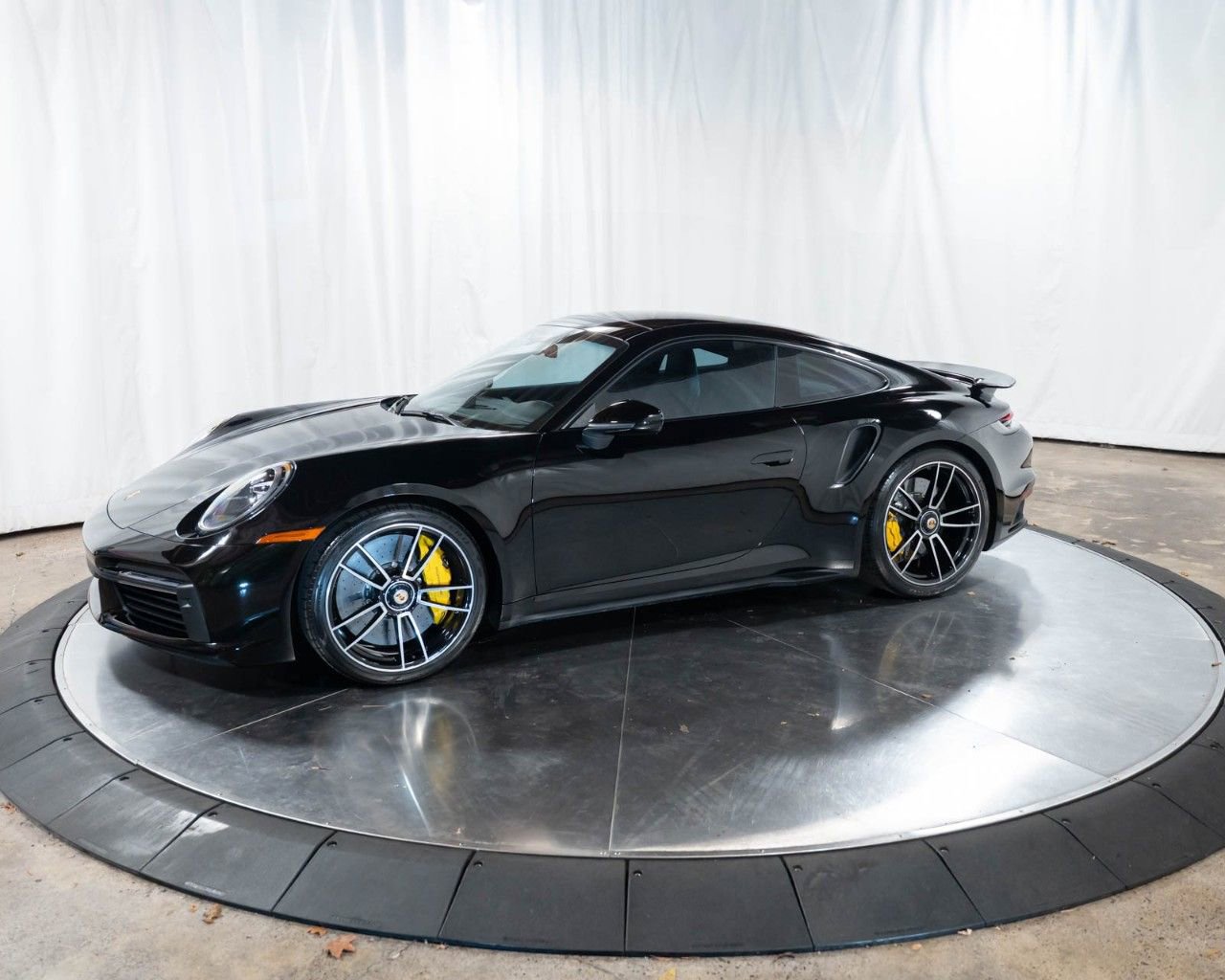 Used 2023 Porsche 911 Turbo S image 9