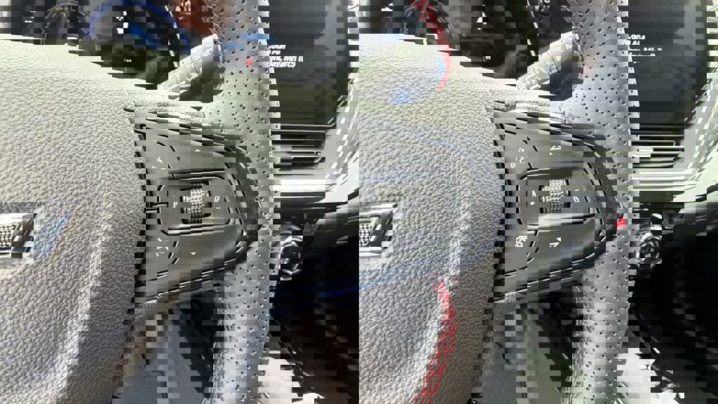 New 2026 Chevrolet Trax RS w/ Sunroof Package image 22