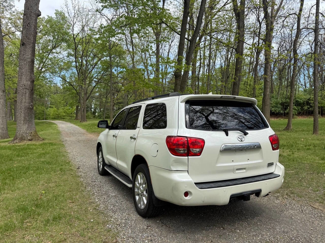 Used 2012 Toyota Sequoia Platinum AWD/4WD image 13