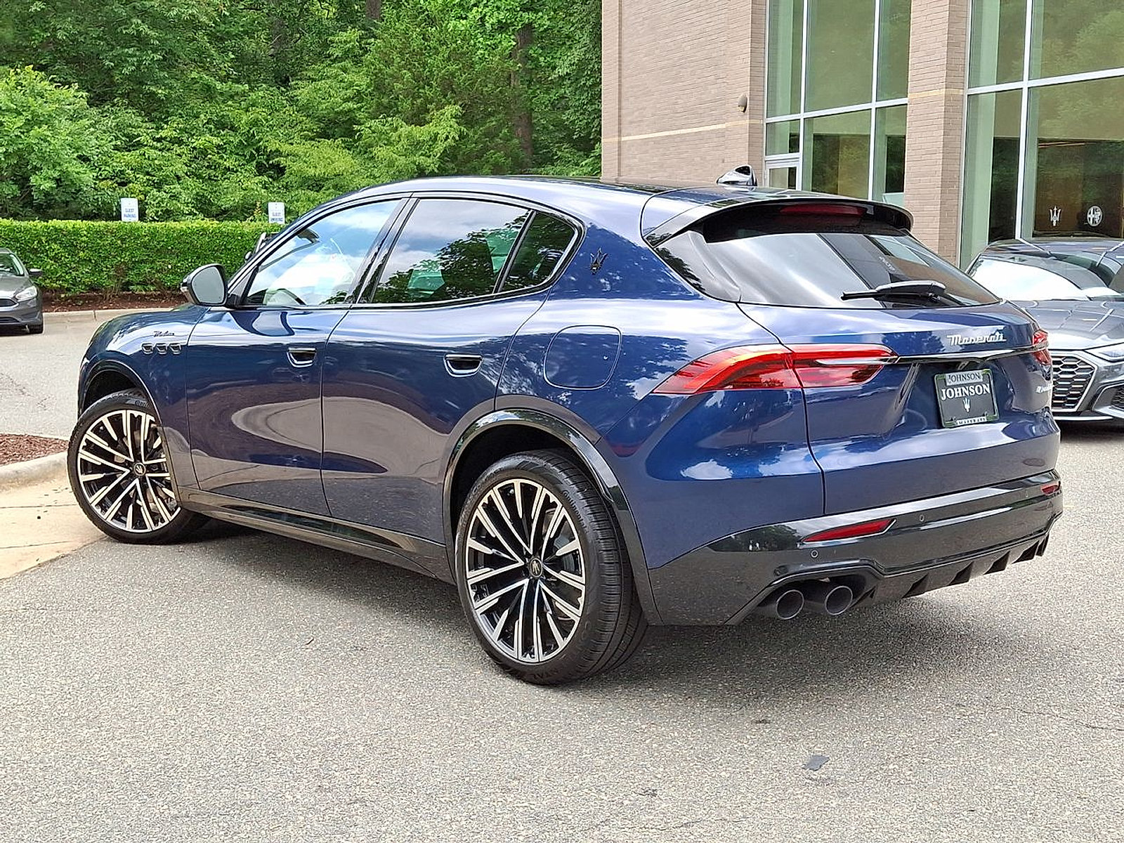 New 2025 Maserati Grecale Modena AWD/4WD image 11