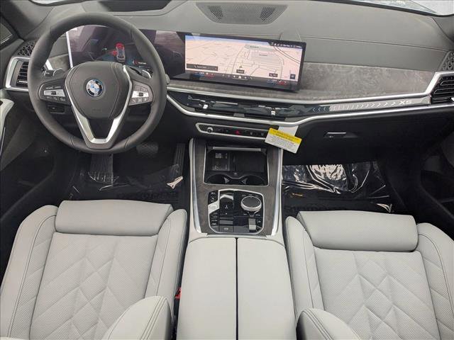 Used 2026 BMW X5 xDrive50e AWD/4WD image 15