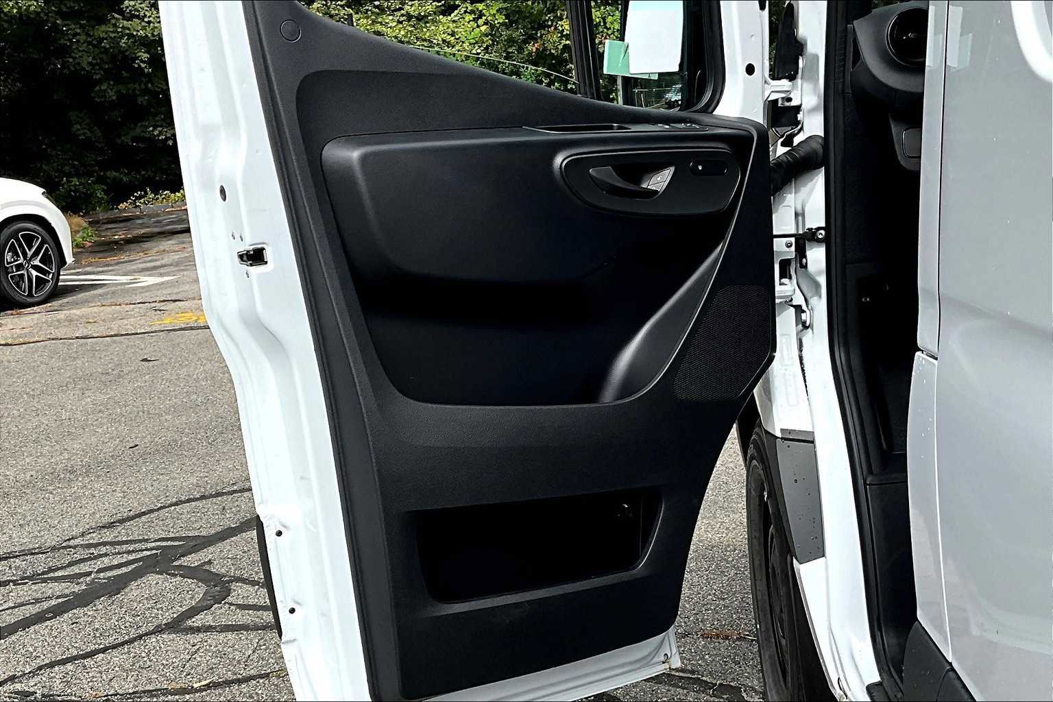 New 2025 Mercedes-Benz Sprinter 2500 image 11