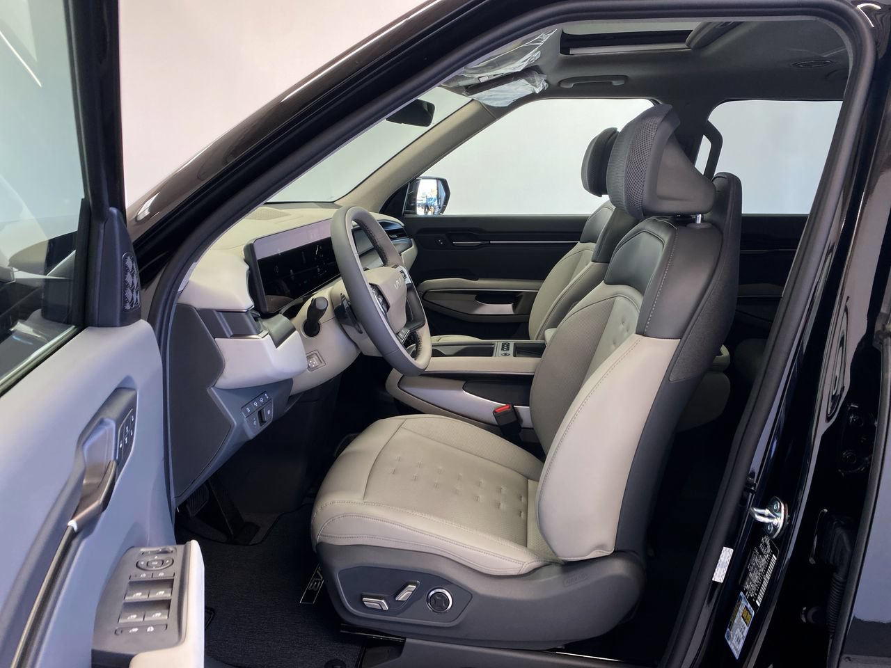 New 2026 Kia EV9 Wind AWD/4WD image 16