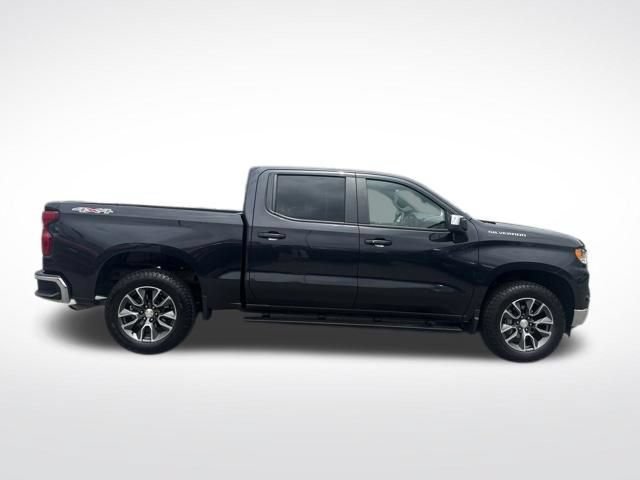 Used 2024 Chevrolet Silverado 1500 LT AWD/4WD image 6