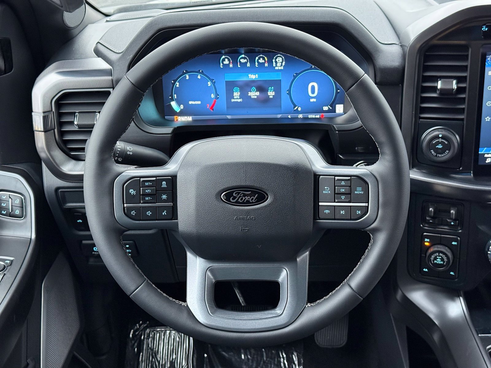 New 2026 Ford F150 Lariat w/ Equipment Group 502A High AWD/4WD image 33