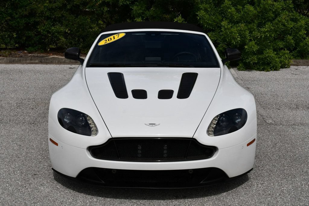Used 2017 Aston Martin V12 Vantage S RWD image 49