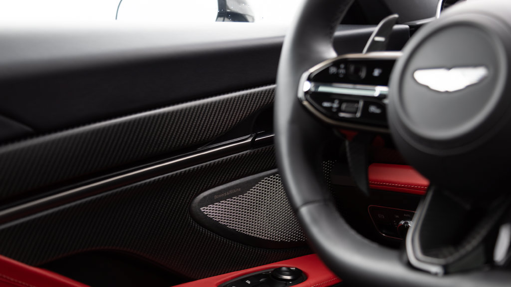 Used 2025 Aston Martin Vanquish RWD image 48