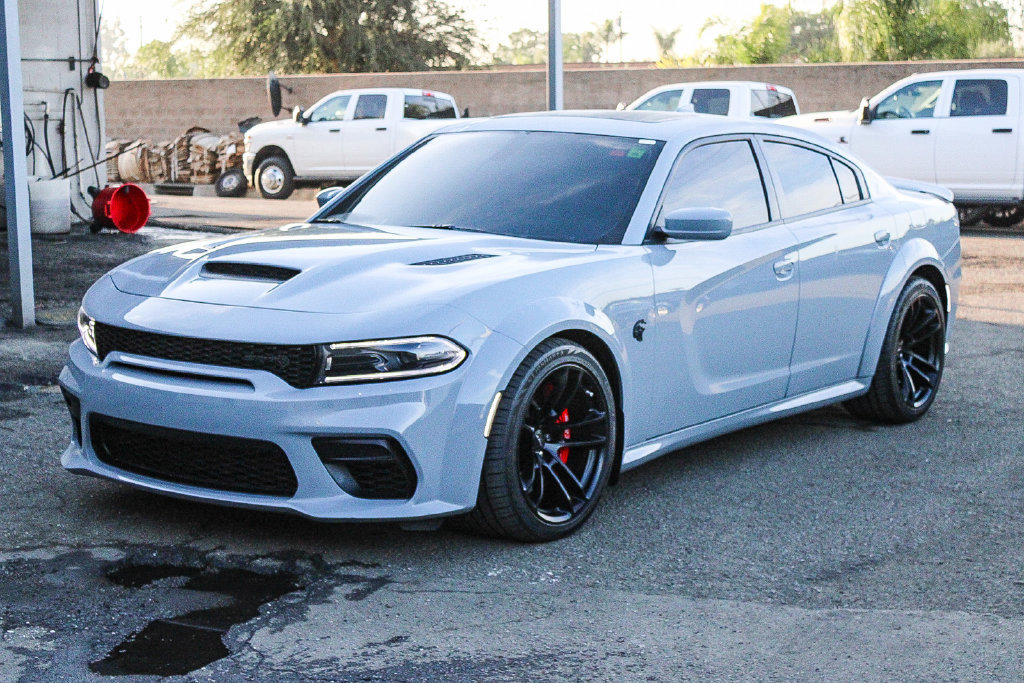 Used 2022 Dodge Charger SRT Hellcat w/ Carbon/Suede Interior Package RWD image 4