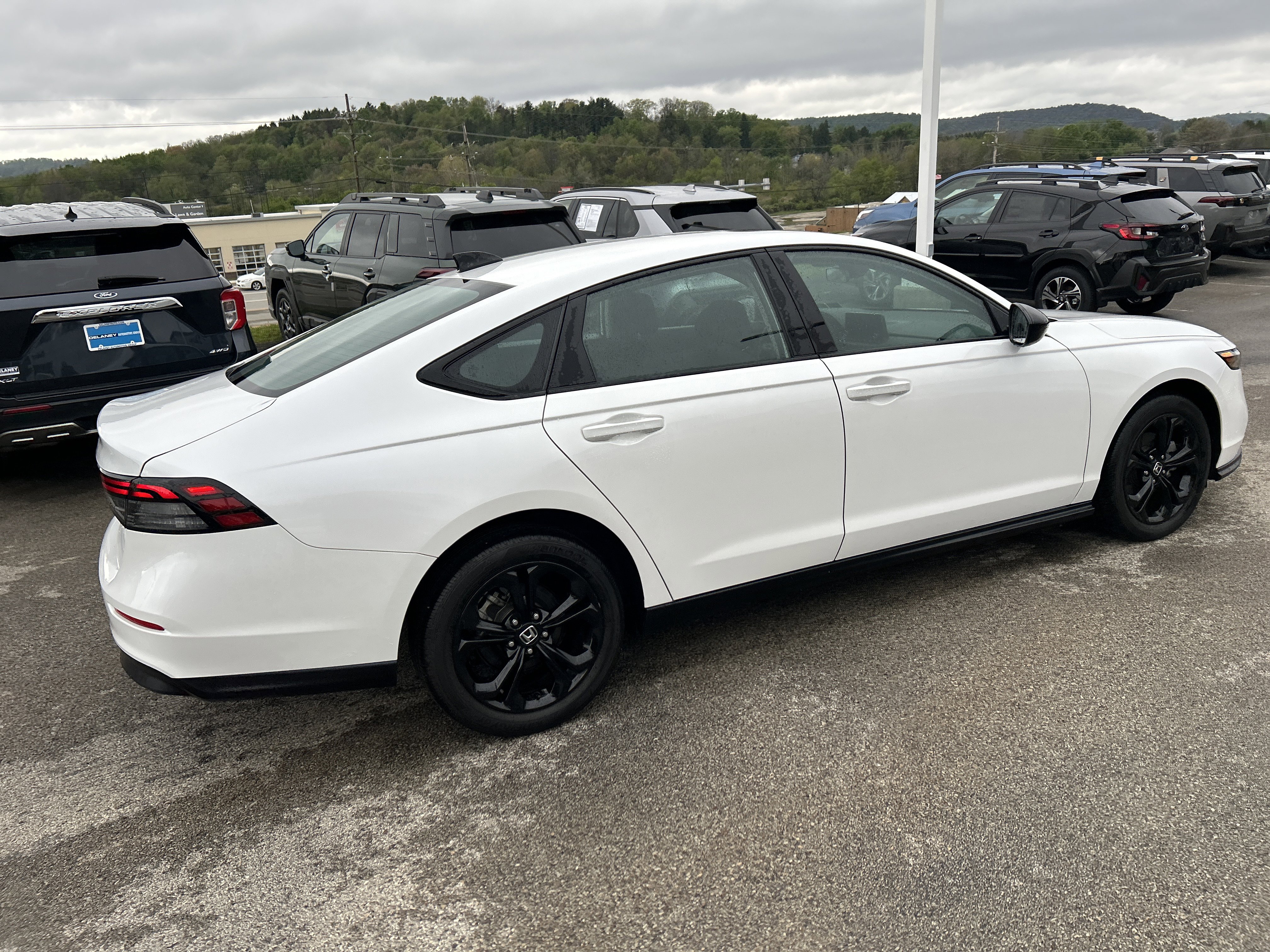 Used 2025 Honda Accord SE image 13