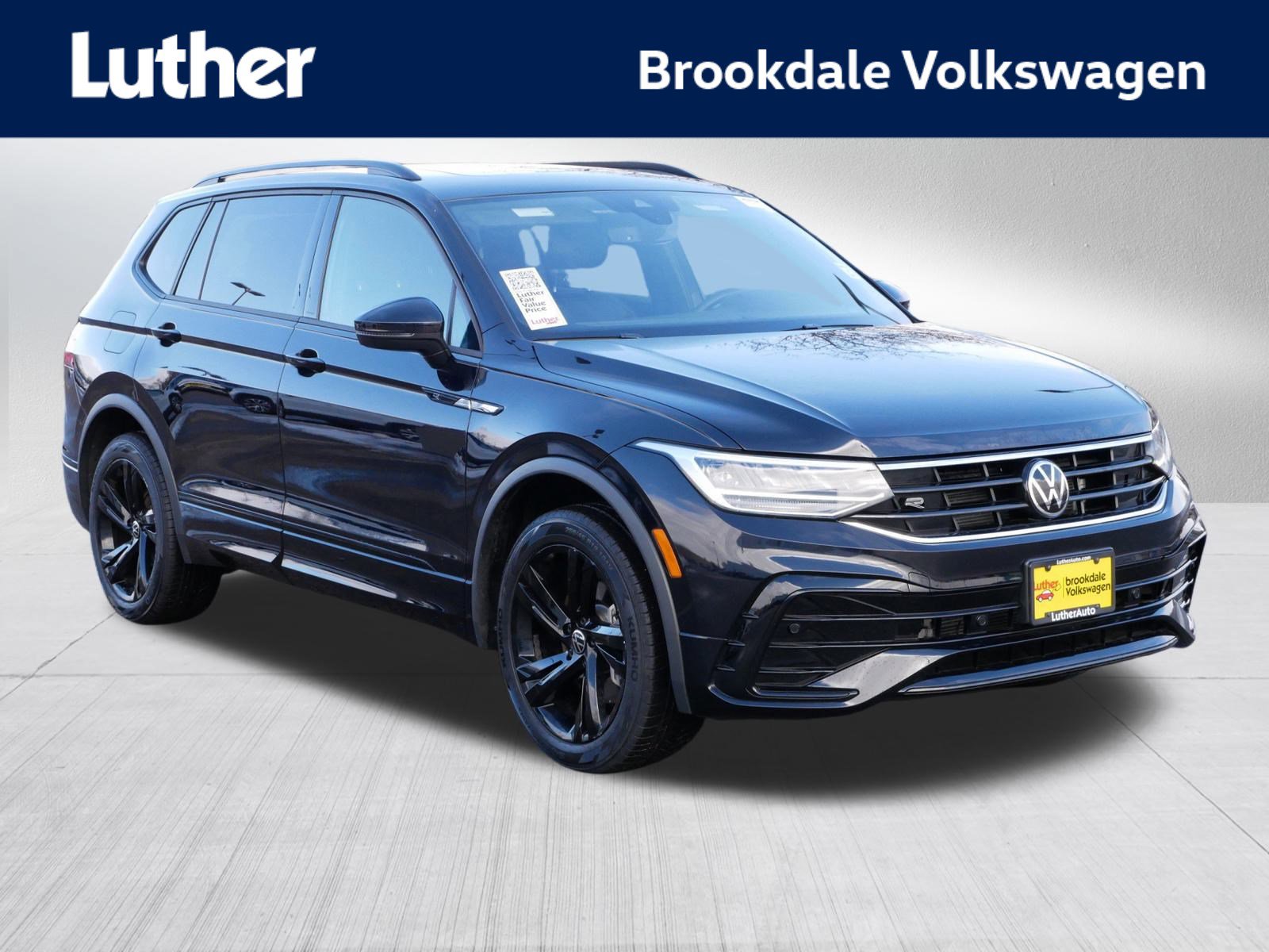 Certified 2023 Volkswagen Tiguan SE R-Line