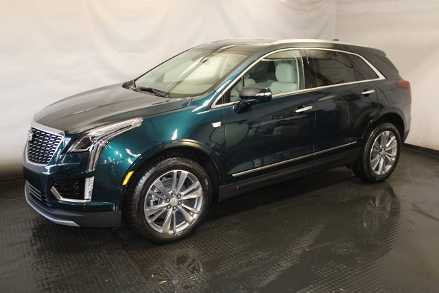 New 2025 Cadillac XT5 Premium Luxury image 2