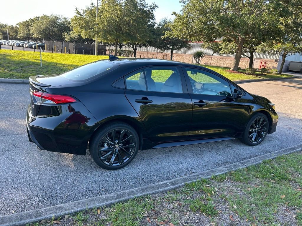 Used 2024 Toyota Corolla SE FWD image 6
