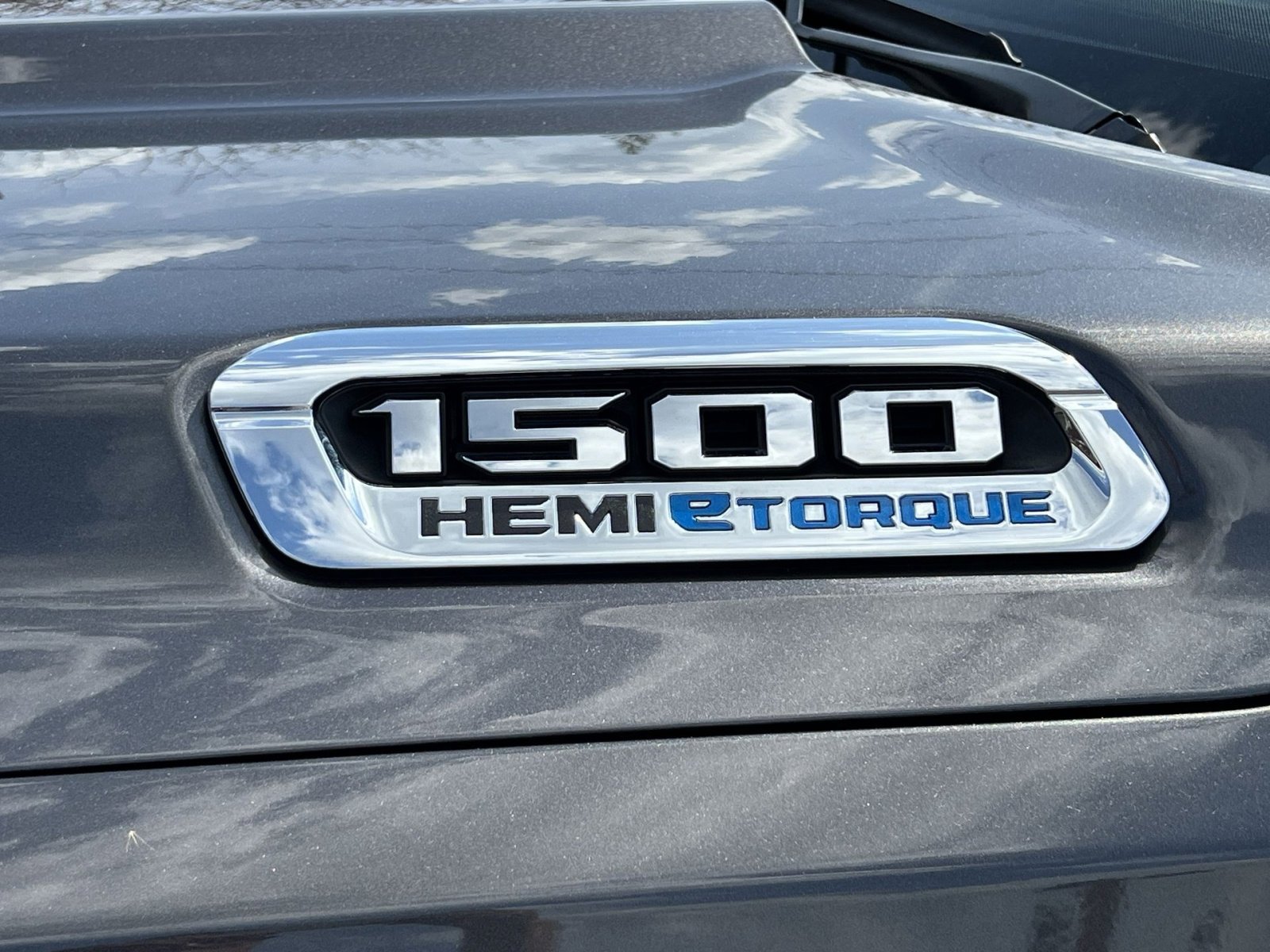 Used 2024 RAM 1500 Laramie image 29