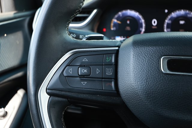 Used 2023 Jeep Grand Cherokee L Laredo RWD image 13