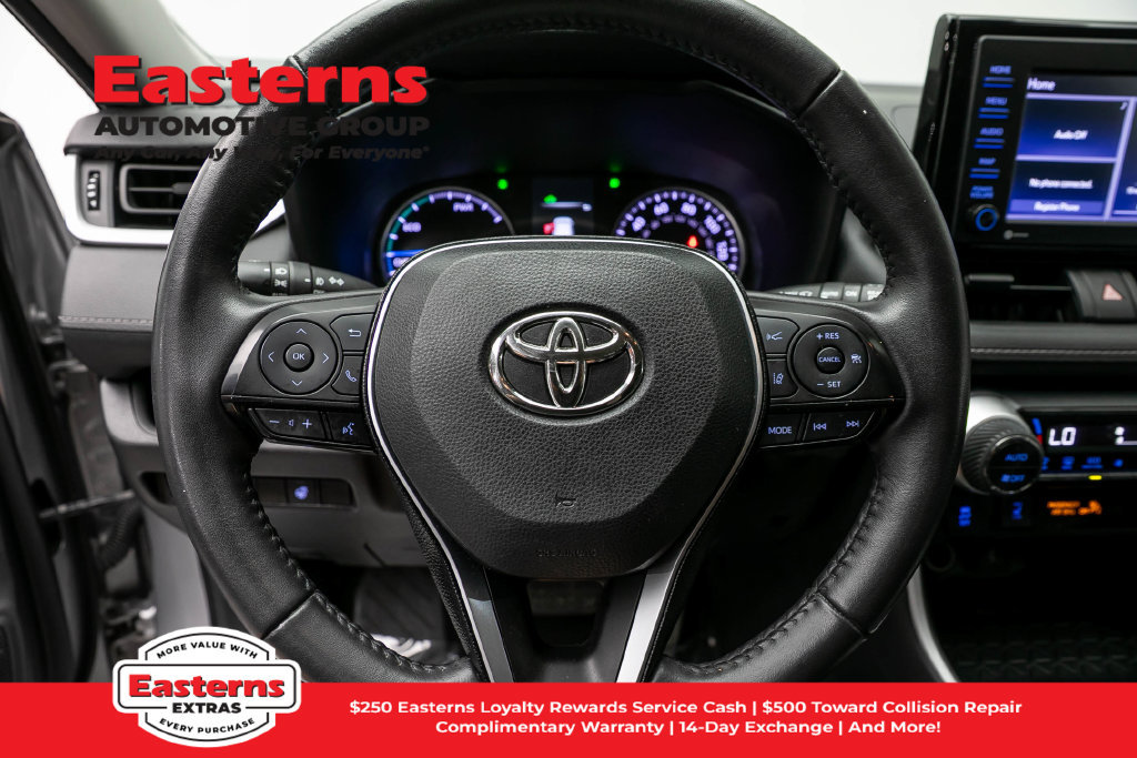 Used 2021 Toyota RAV4 XLE w/ XLE Grade Weather Package AWD/4WD image 11