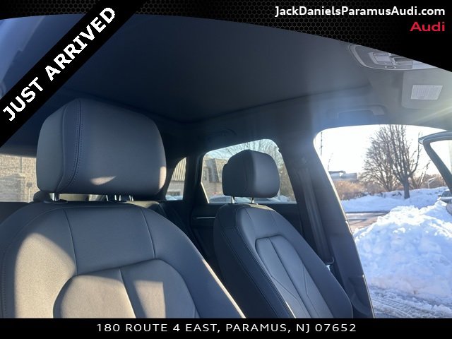Used 2023 Audi Q3 2.0T Premium Plus w/ Premium Plus Package image 16