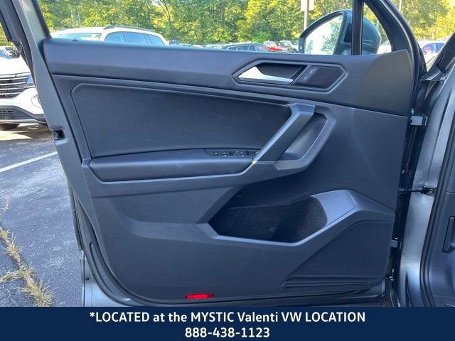 Used 2020 Volkswagen Tiguan SE image 31