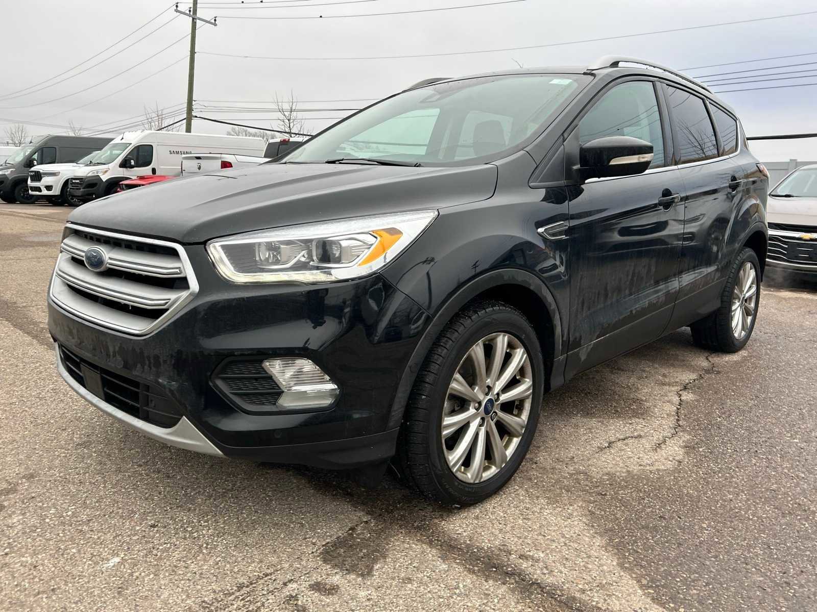 Used 2018 Ford Escape Titanium w/ Ford Safe & Smart Package image 4